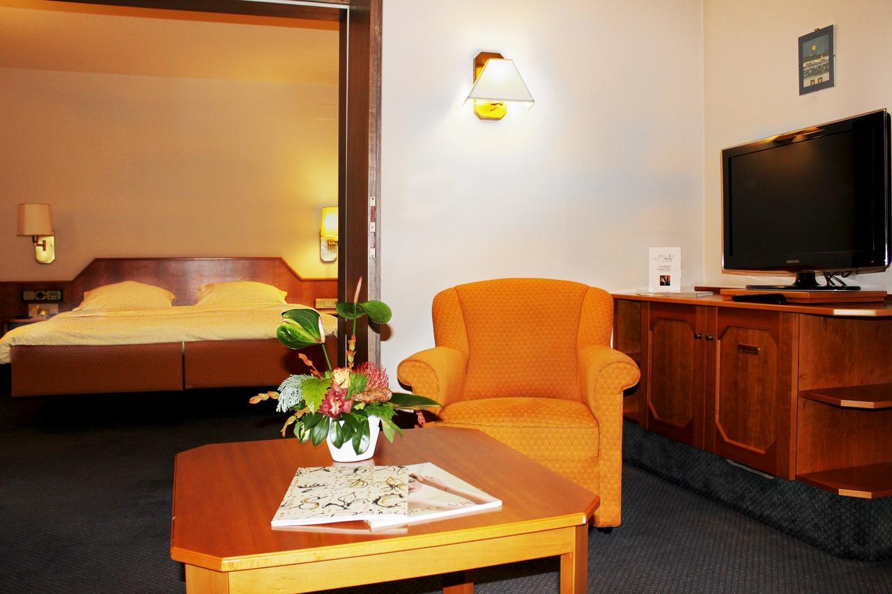 Hotel Restaurant Au Boeuf Blaesheim Bagian luar foto
